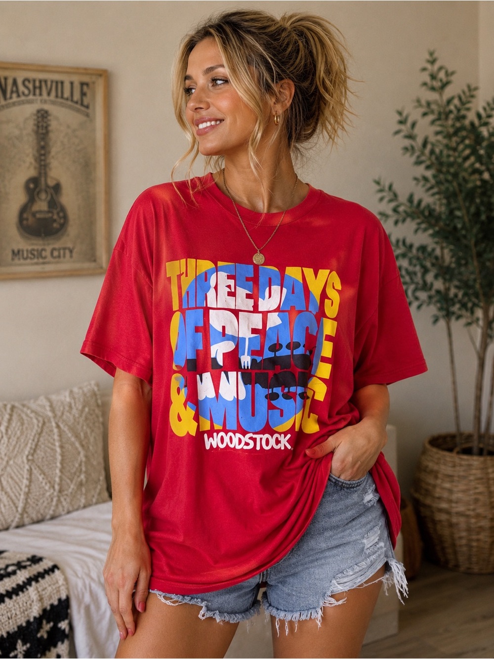 Woodstock Graphic Tee Size XL liquid blue official license merch